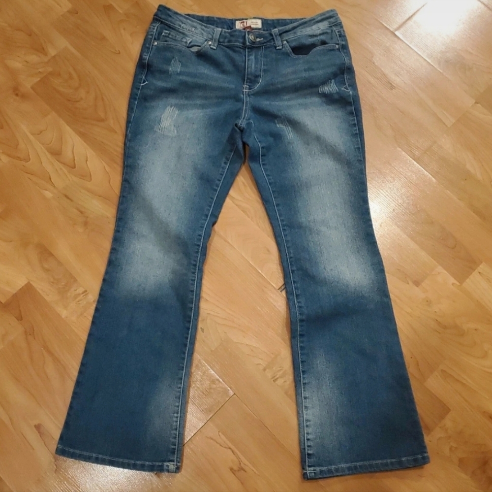 L.e.i Felicia low rise boot size 11 short